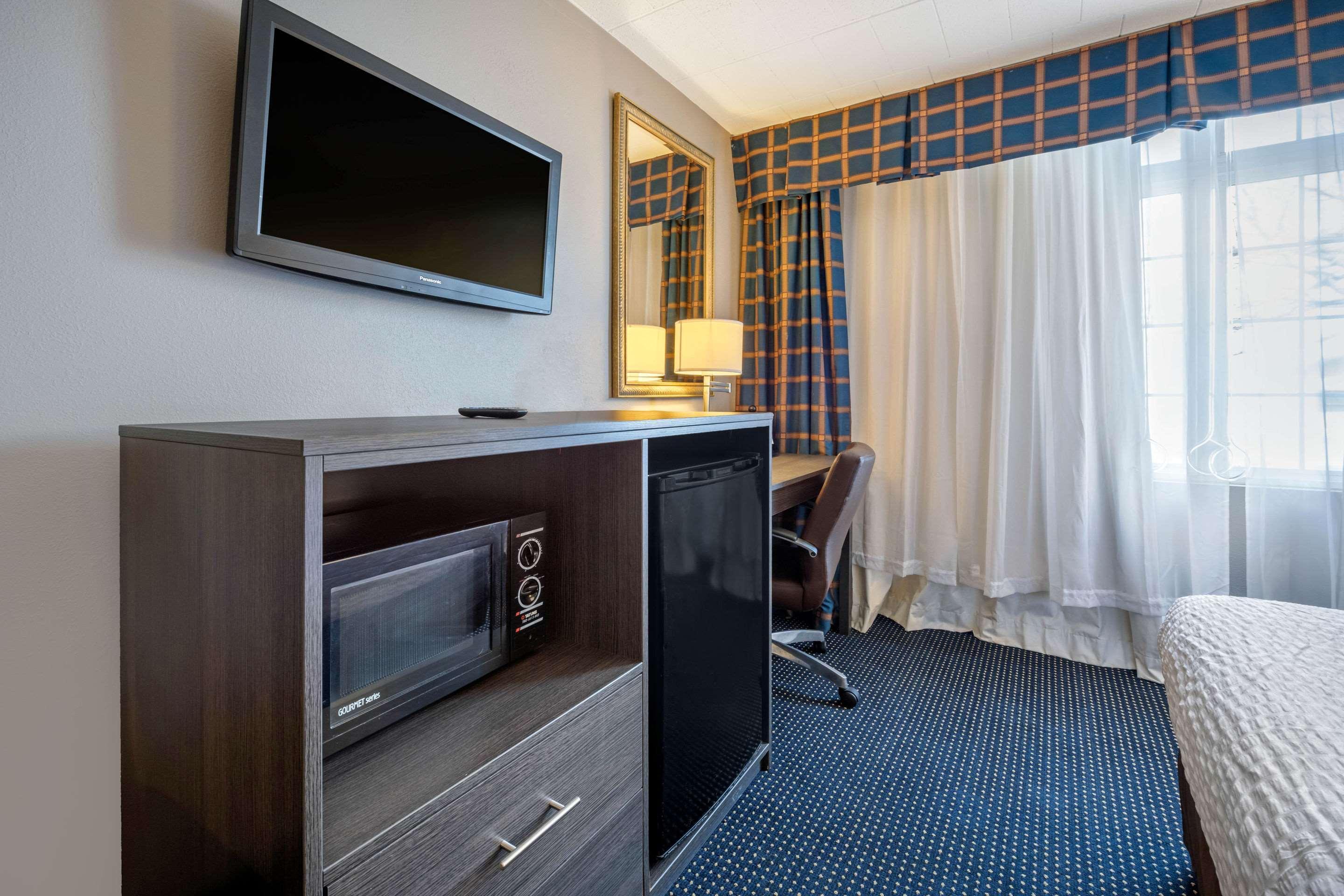 ניו קמברלנד Clarion Hotel And Conference Center Harrisburg West מראה חיצוני תמונה