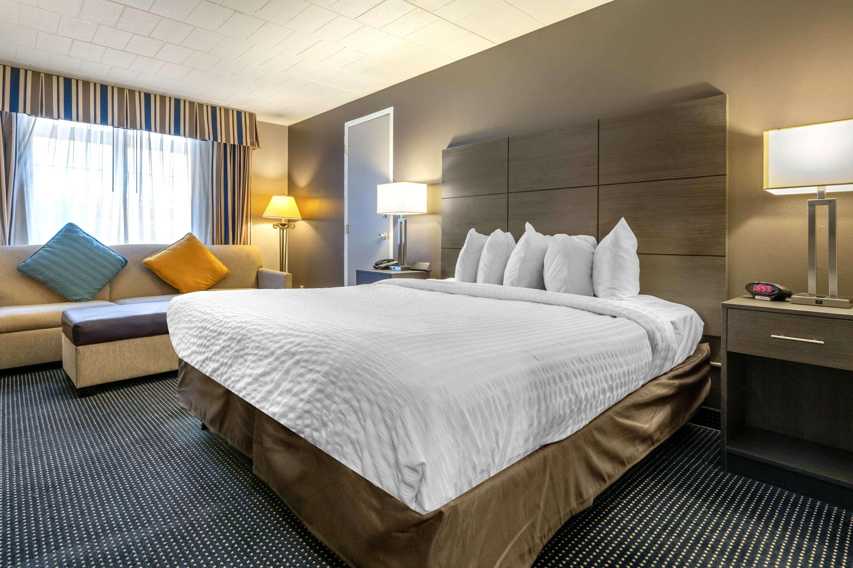 ניו קמברלנד Clarion Hotel And Conference Center Harrisburg West מראה חיצוני תמונה