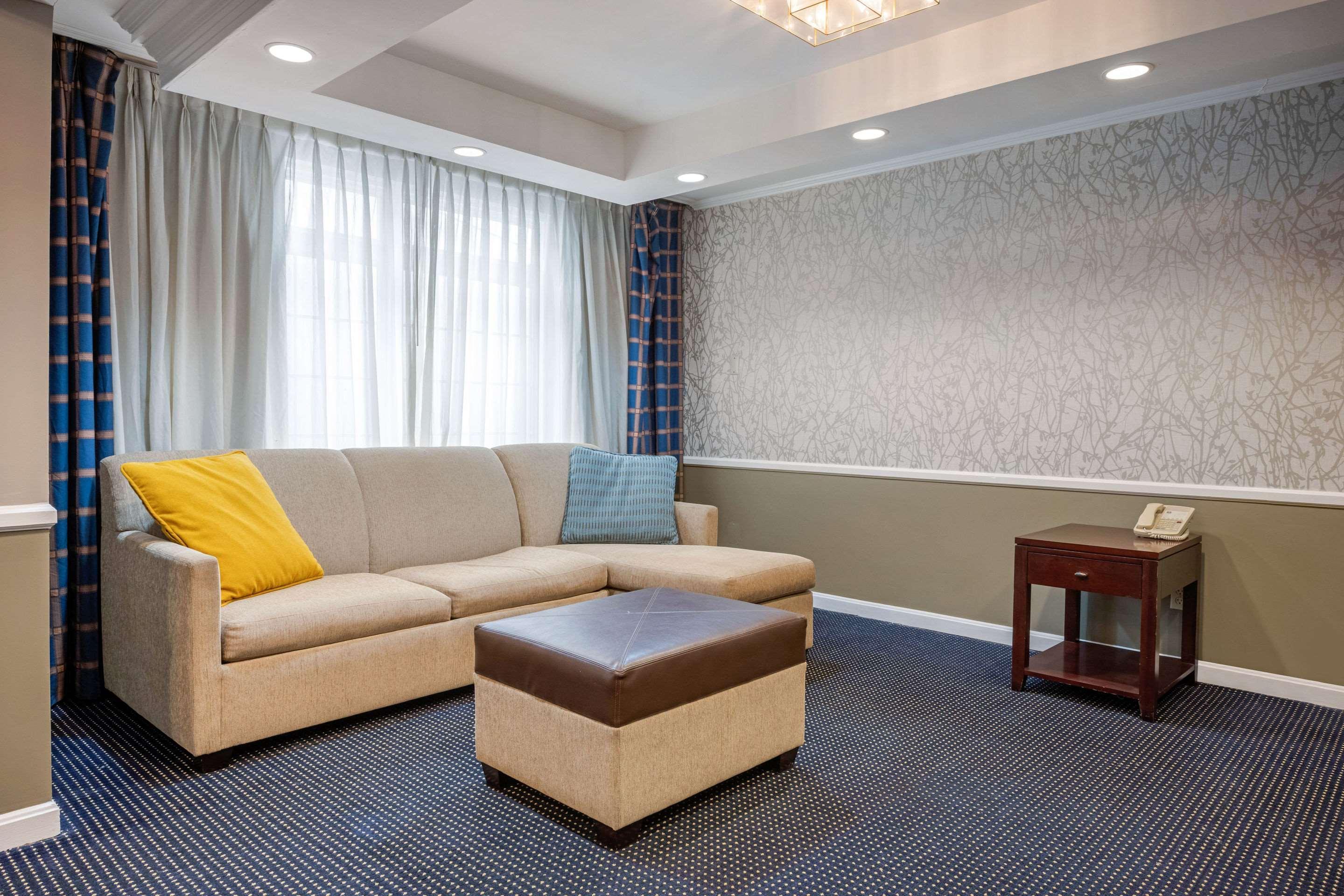 ניו קמברלנד Clarion Hotel And Conference Center Harrisburg West מראה חיצוני תמונה