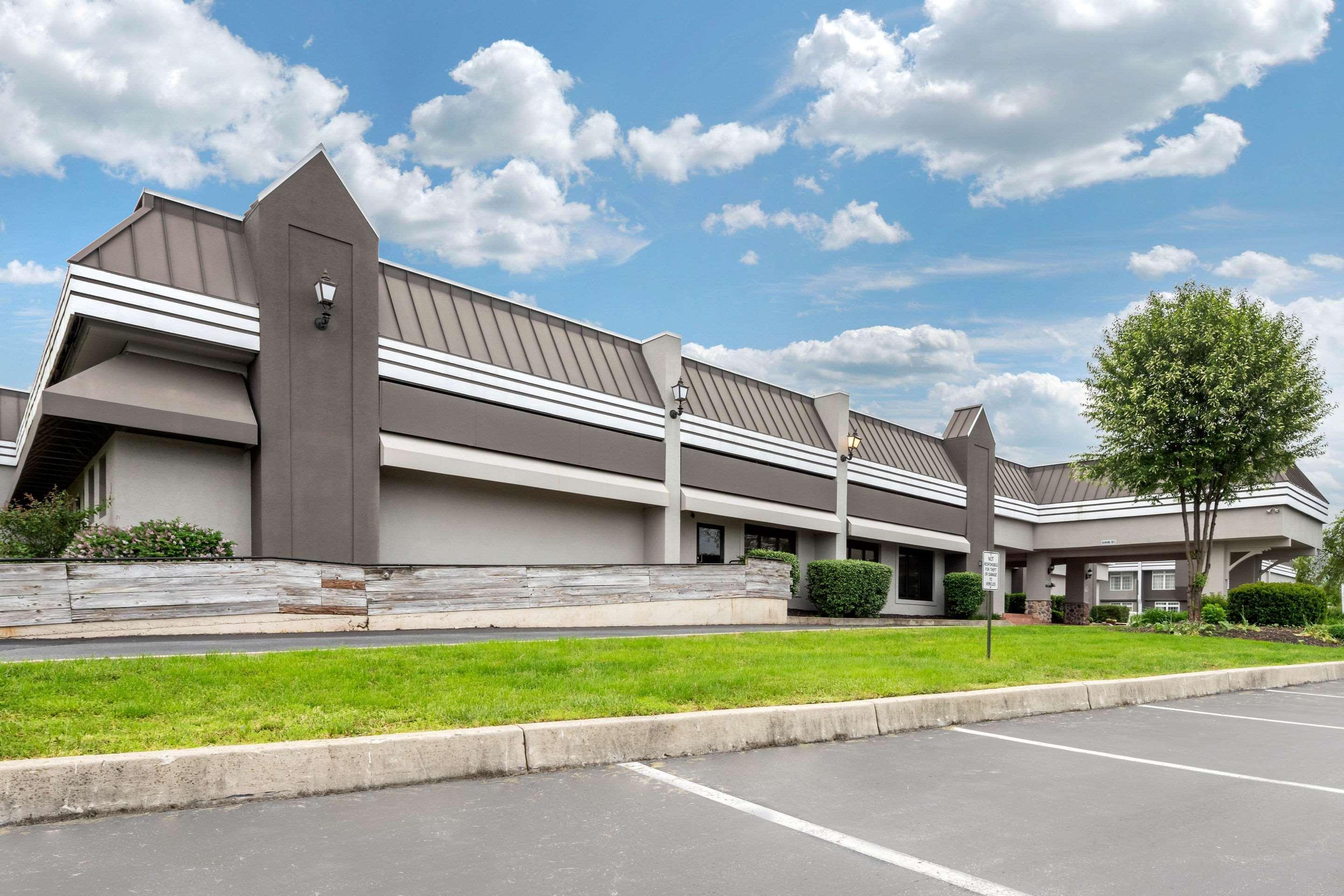 ניו קמברלנד Clarion Hotel And Conference Center Harrisburg West מראה חיצוני תמונה