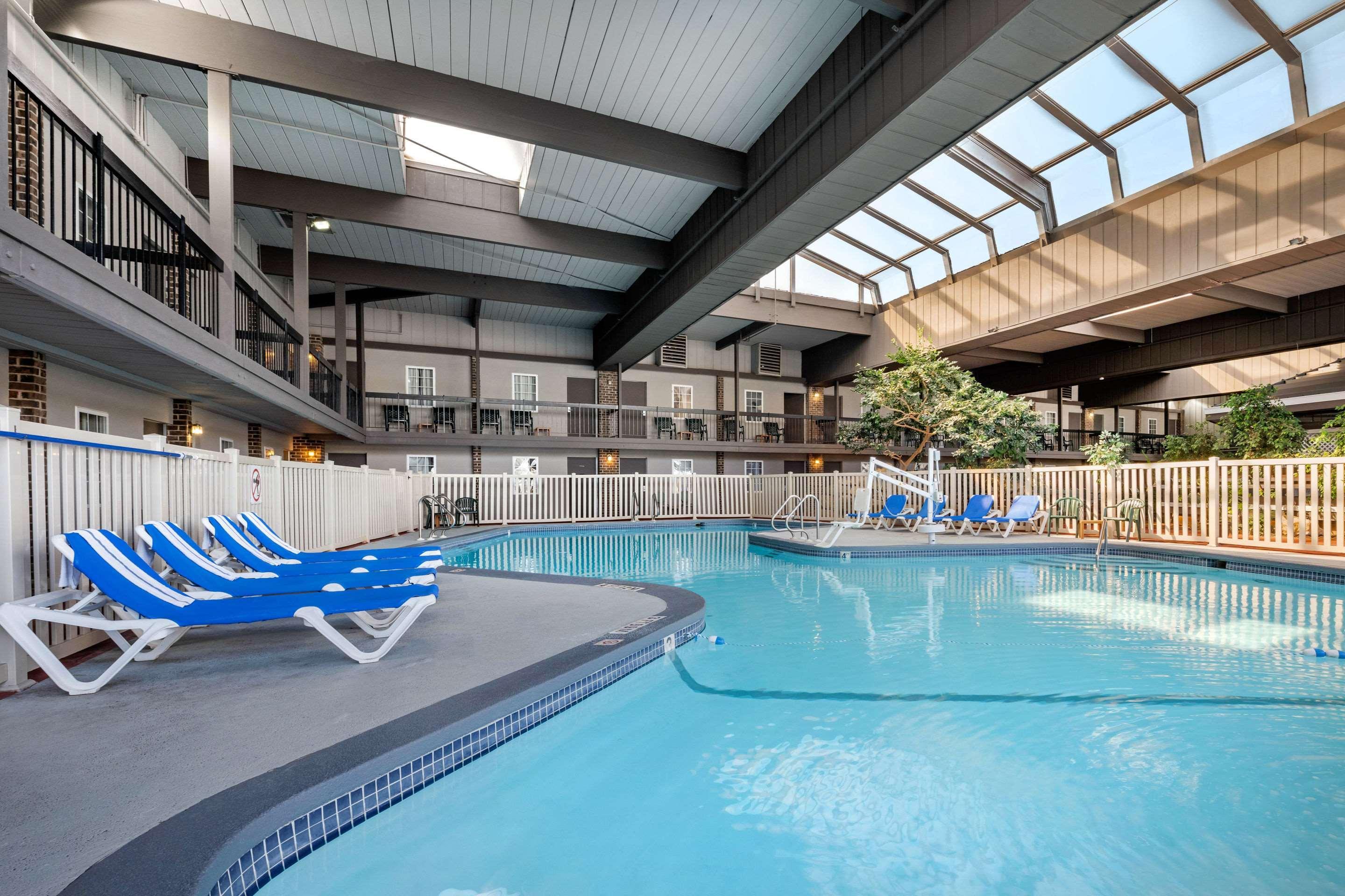 ניו קמברלנד Clarion Hotel And Conference Center Harrisburg West מראה חיצוני תמונה