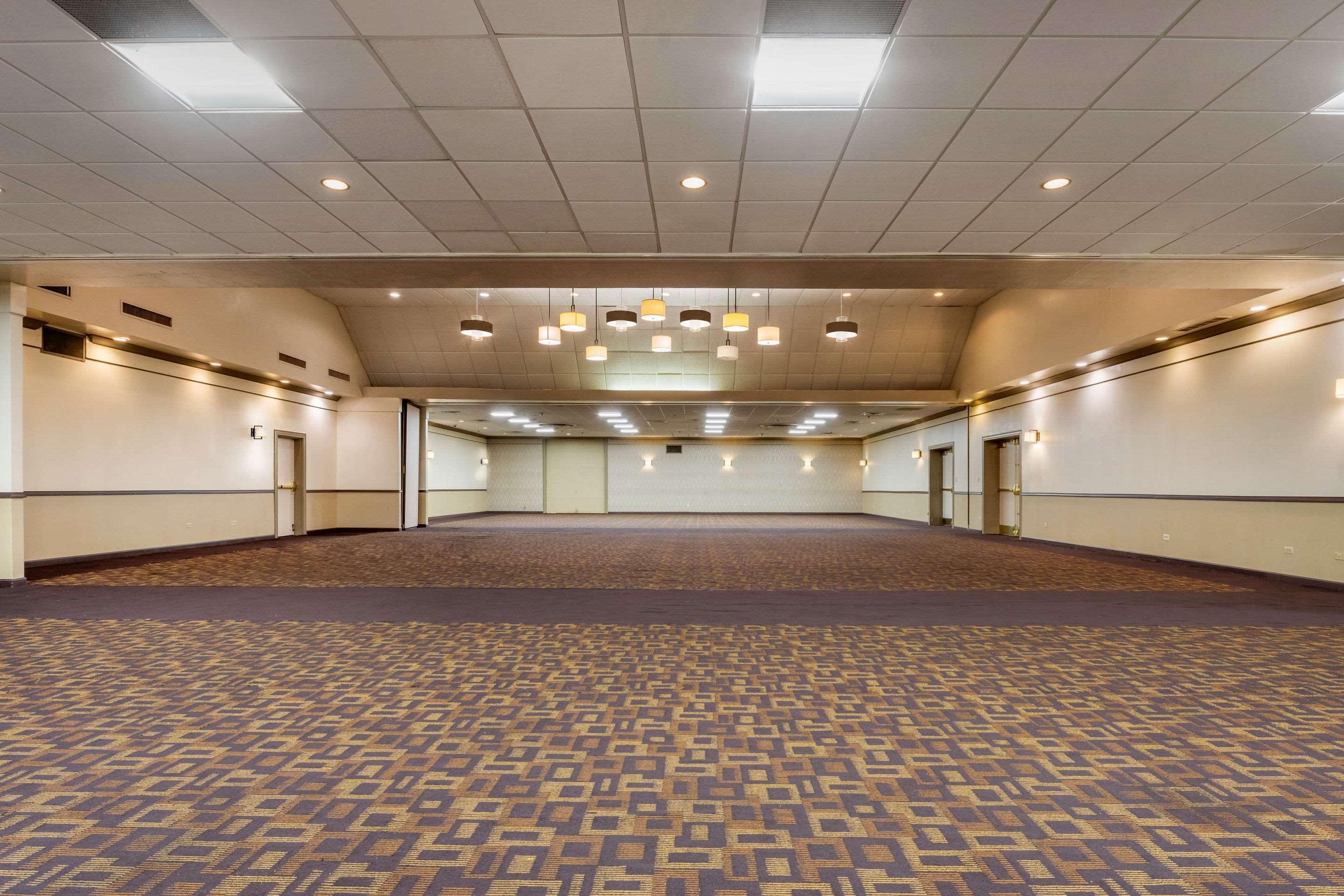 ניו קמברלנד Clarion Hotel And Conference Center Harrisburg West מראה חיצוני תמונה